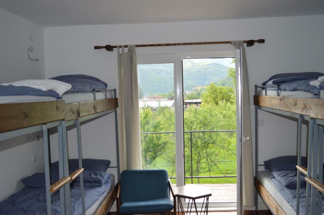 Mystic River Design Hostel 巴伊纳巴什塔 外观 照片