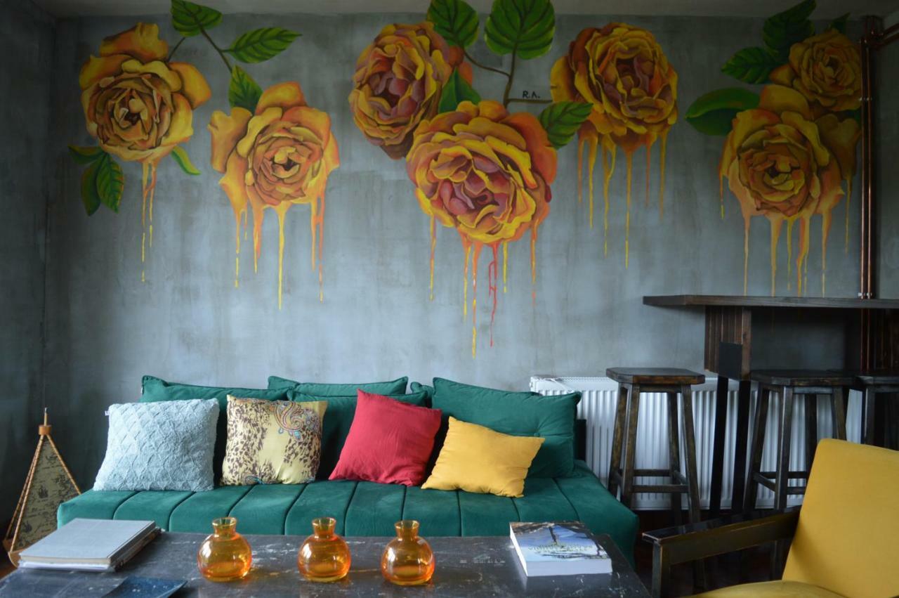 Mystic River Design Hostel 巴伊纳巴什塔 外观 照片